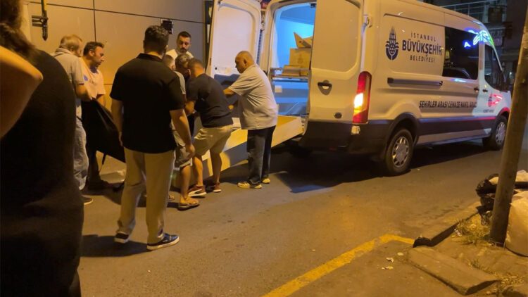 Şişli'de yalnız yaşayan Gökmen Yıkılkan evinde ölü bulundu