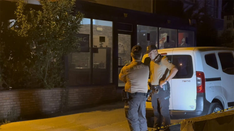 Sultanbeyli'de kafeye silahlı saldırı