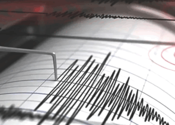 İran'da 5.7 büyüklüğünde deprem