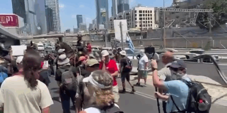 İsrail'deki hükümet karşıtı protestolara 1 milyondan fazla kişi katıldı