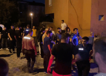 İstanbul'da vahşet! Sokakta satırlı saldırıya uğrayan kadın öldü