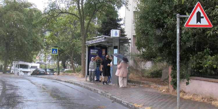 İstanbul'da yağmur etkili oluyor