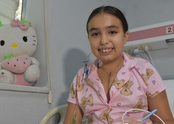 Kalp kapağı nakliyle sağlığına kavuşan Masal doktor olmak istiyor