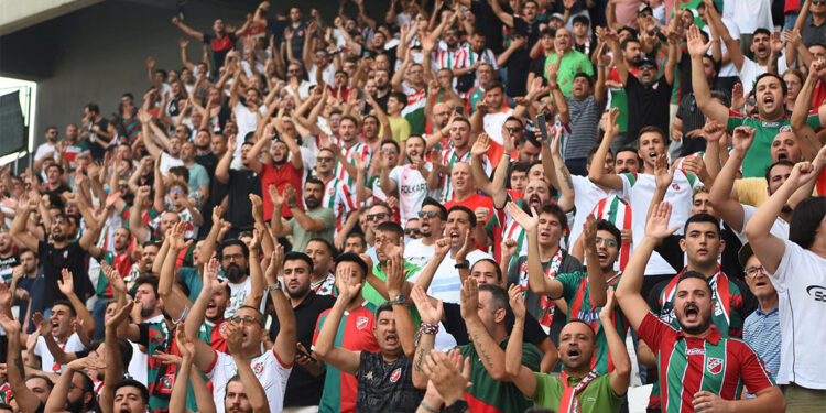 Karşıyaka yıllar sonra ilki yapacak