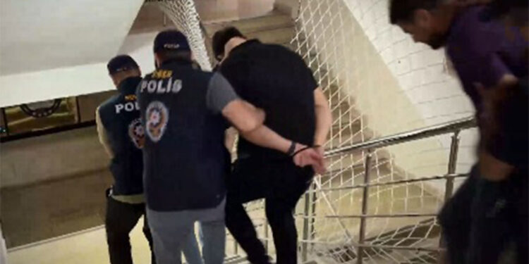 Kayseri'de dolandırıcılık; 7 gözaltı