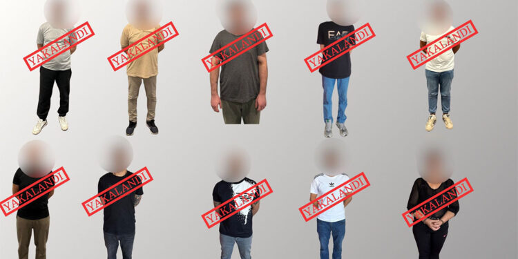 Kırmızı bültenle aranan 6 ve ulusal seviyede aranan 4 suçlu Türkiye'ye getirildi