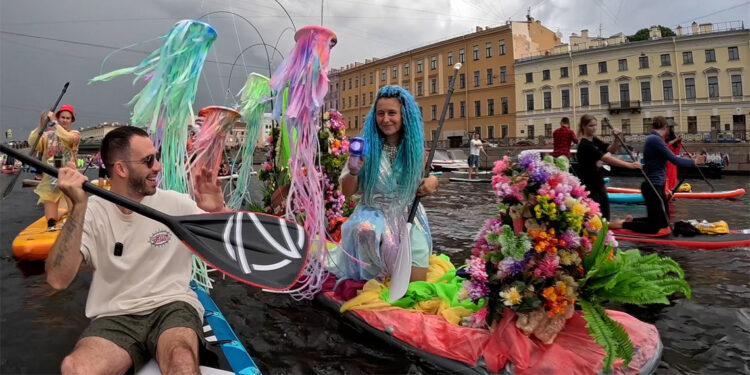 Mert Öztürk Sup Festivali'nde kürek çekti
