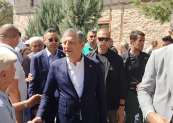 Kimsenin verdiği oy için özür dilemesine gerek yok