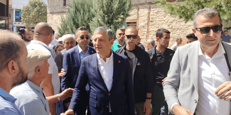 Kimsenin verdiği oy için özür dilemesine gerek yok