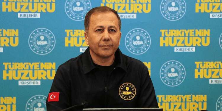 Kırmızı bültenle aradığımız 438 suçlunun ülkemize iadesini sağladık