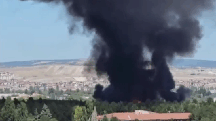 Kütahya Hava Er Eğitim Tugay Komutanlığı'nda yangın