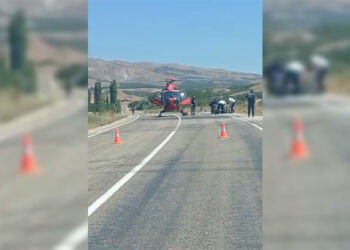 Malatya'da ambulans helikopter kara yoluna inip hasta aldı