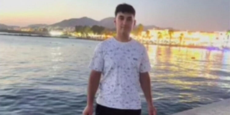 Otomobil ile çarpışan motosikletin sürücüsü Enes öldü