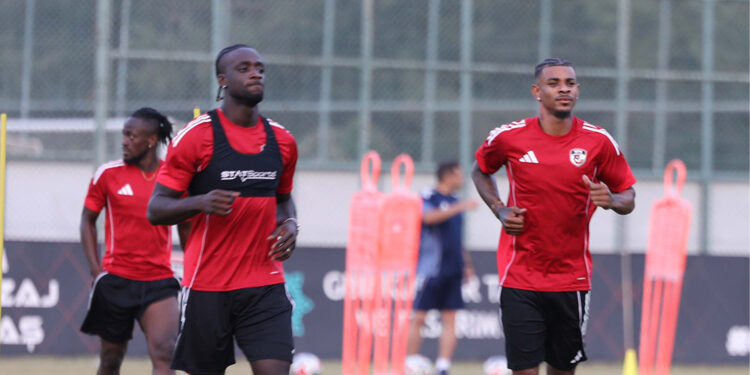 Hakemlerimizin Türk olmasından yanayız