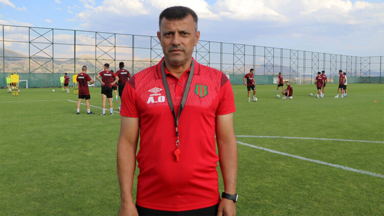 Lige renk katan ve ligin şeklini değiştiren bir takım olacağız