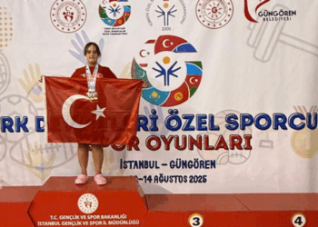 Muğlalı özel sporcu Elif Oral'dan 3 madalya