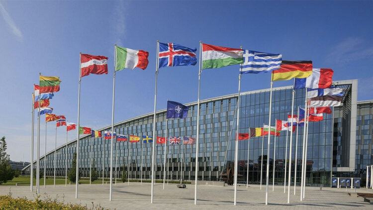 NATO üyesi ülkelerin genelkurmay başkanları bugün toplanıyor