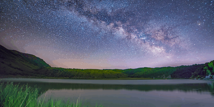 Nemrut'ta uzun pozlama tekniğiyle yıldızları fotoğrafladı