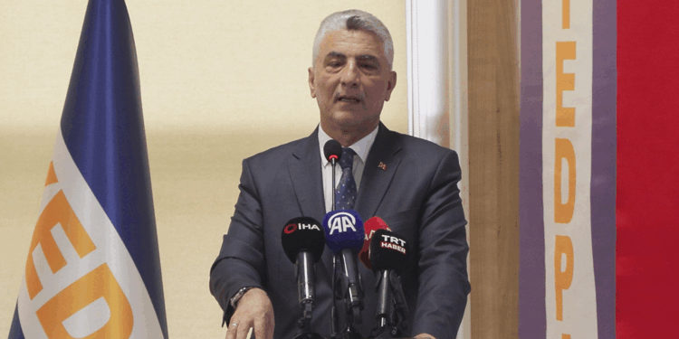 Otomotiv ihracatında 40 milyarı aşıp '41 kere maşallah' diyeceğiz