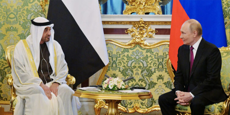 Putin ve BAE Devlet Başkanı Al Nahyan Kremlin’de bir araya geldi