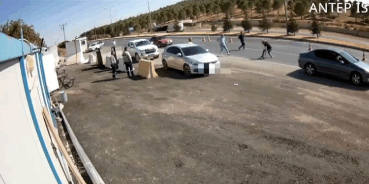 Polise çarpıp kaçmaya çalışan avukat tutuklandı