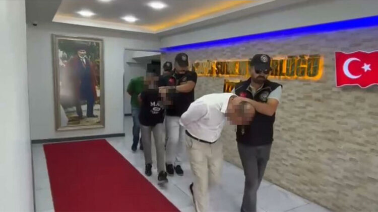 Restorandaki cinayetin nedeni kayıp cep telefonu iddiası; 3 tutuklama