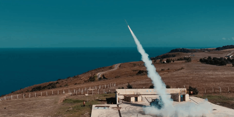 Roketsan'ın TRLG-122 füzesi ilk kez hafif bir araçtan fırlatıldı