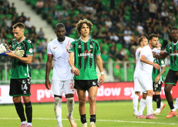 Sakaryaspor Boluspor'a 4-1 yenildi
