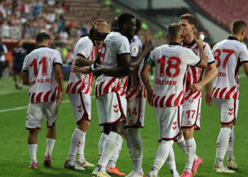 Samsunspor-Gençlerbirliği'ni 2-1 mağlup etti