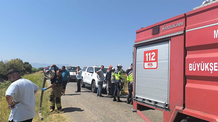 Manisa'da sulama kanalına uçan traktörün sürücüsü öldü