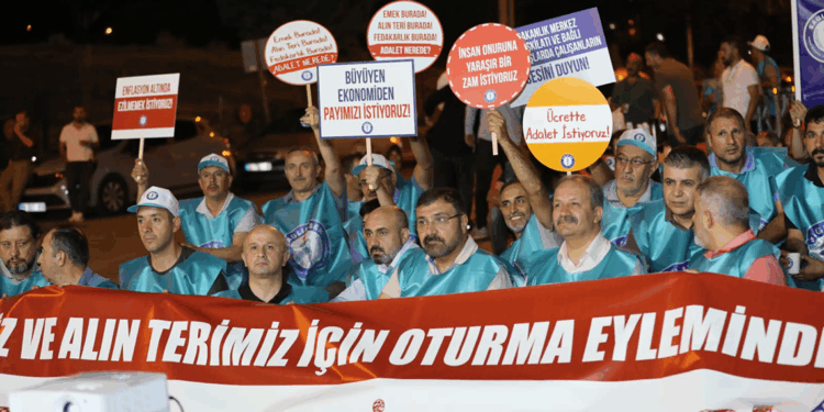 Sağlık-Sen’den 81 ilde 112 dakikalık oturma eylemi