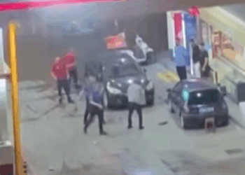 Sancaktepe'de alkollü kişiye şiddet uygulayan polis görevden uzaklaştırıldı