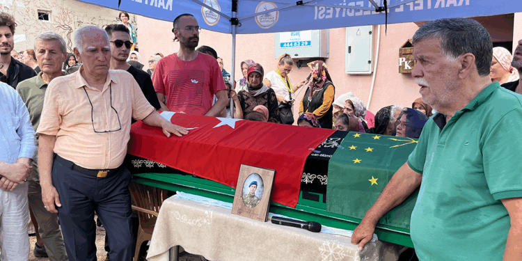 Sapanca Gölü'nde ölen dalgıç toprağa verildi; 21 gün önce evlenmiş