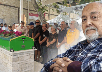 Şarkıcı Selçuk Alagöz'ün cenazesi alkışlarla uğurlandı