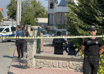 Silahlı saldırıya uğrayan baba ile 11 yaşındaki oğlu öldü