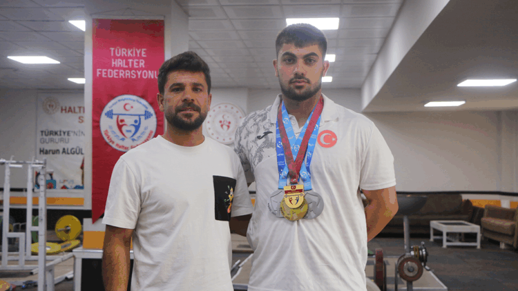 Şırnaklı Sefkan Sümen, 12 günde 1 Avrupa, 3 Türkiye rekoru kırdı