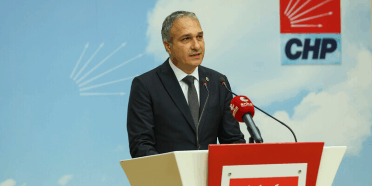 Suat Özçağdaş'tan okullara istihdam önergesi