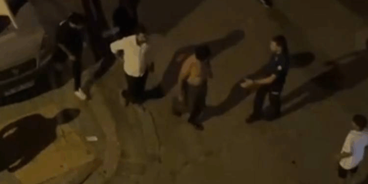 Sultangazi'de aileler arasında kavga: 1 yaralı