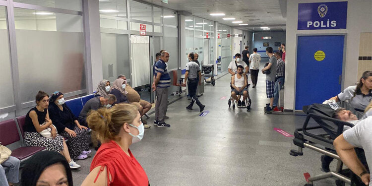 Tekirdağ'da tekstil fabrikasında çalışan 50 işçi zehirlendi