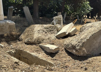 Kırımizade Şeyh Hasan Efendi'nin mezarı tahrip edildi