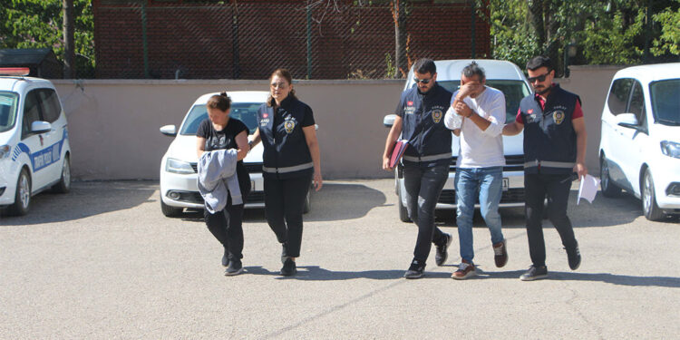 Çöplükte cesedi bulunan bebeğin anne ve babası 12 yıl sonra gözaltına alındı