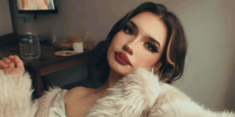 Teslime, anne ve babası için uzaklaştırma kararı almış