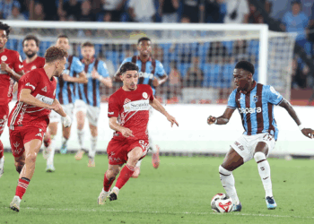 Trabzonspor, Antalyaspor'u 1-0 mağlup etti