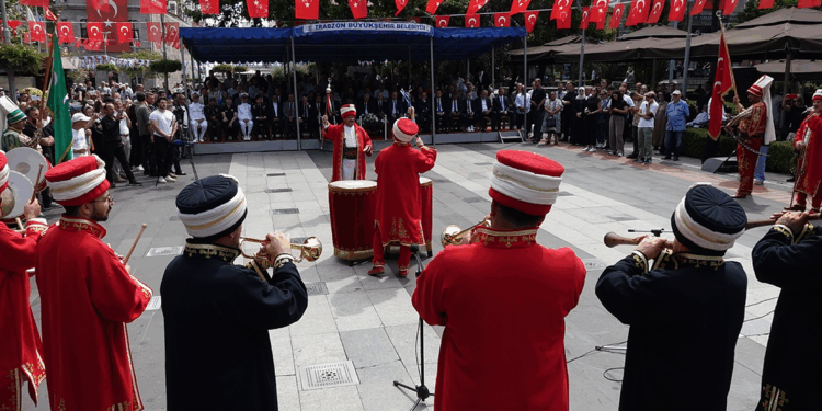Trabzon'un fethinin 564'üncü yıl dönümü kutlandı 