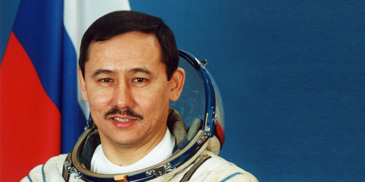 3 kez uzaya çıkan Kazak kozmonot yaşamını yitirdi