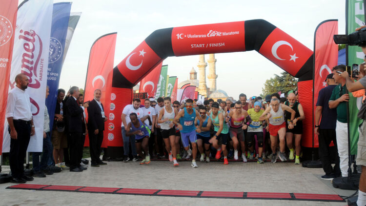 Uluslararası Edirne Maratonu'nda 800 atlet yarıştı