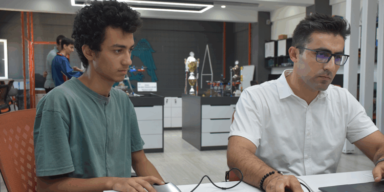 Üniversite adaylarına parmak izinden yetenek analizi