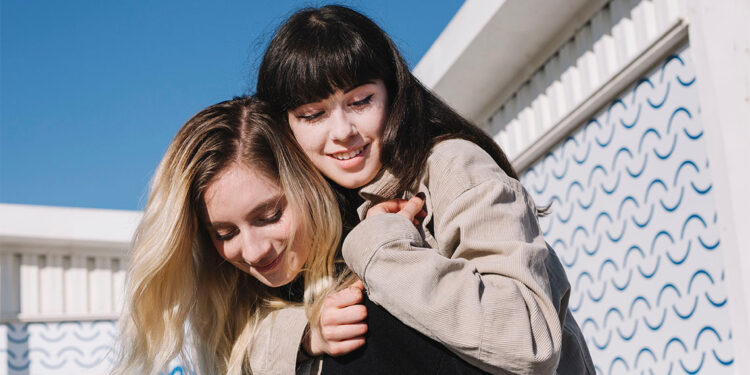 Neden değerimizi hep dışarıda ararız?