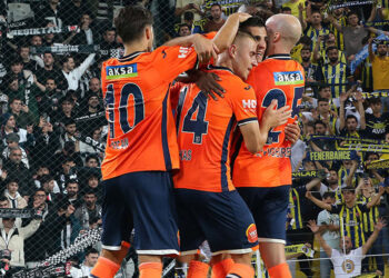 Fenerbahçe, Beşiktaş ve Başakşehir’in ilk hafta maçları ertelendi