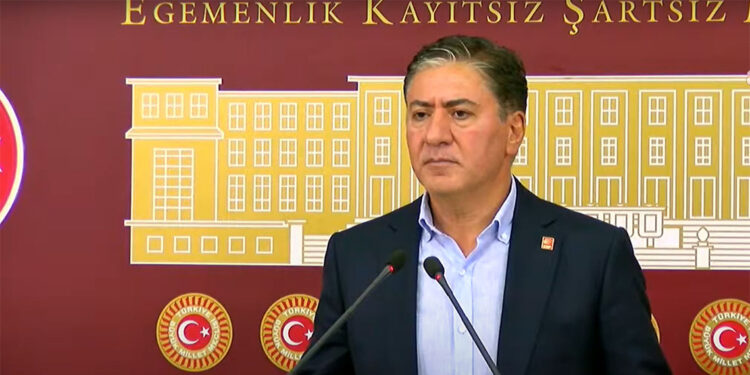 Barışa yardımcı olduğumuz sürece komisyonda olmaya devam edeceğiz